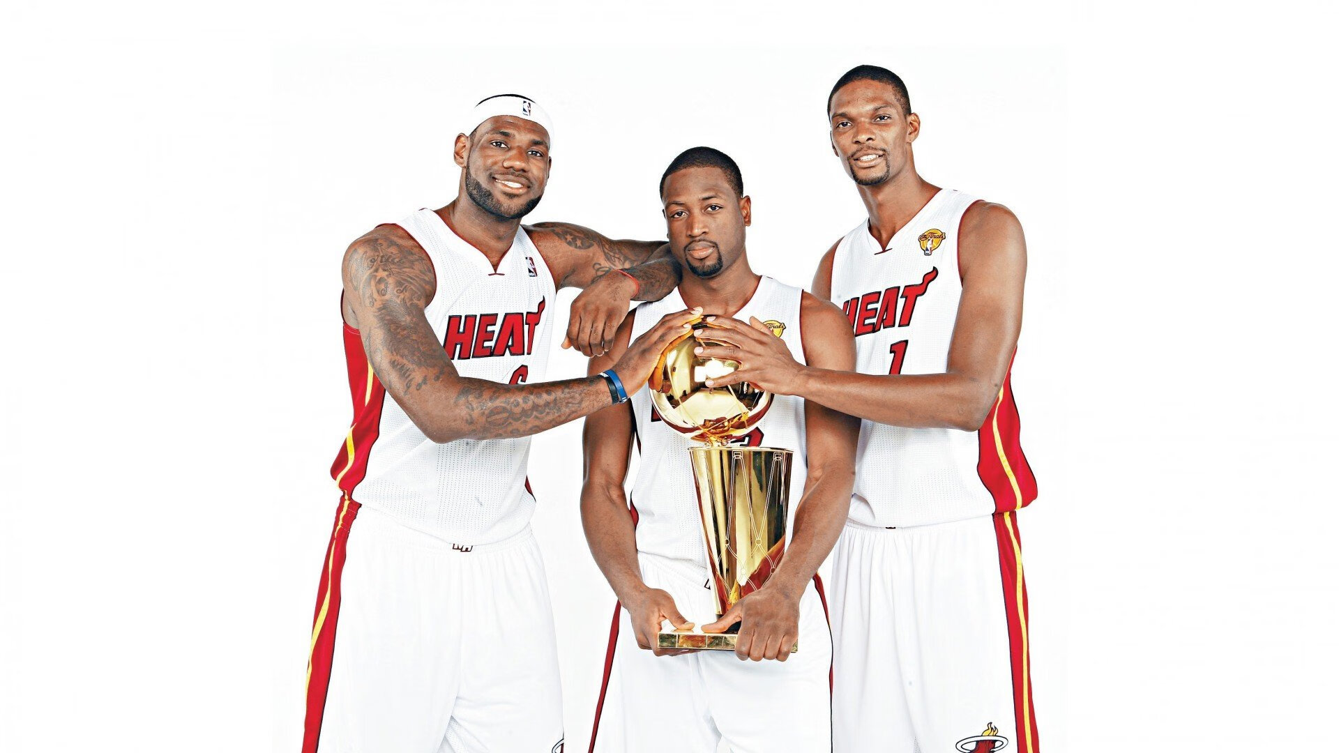 新闻中心启动新产品试点,新产品的新闻发布会